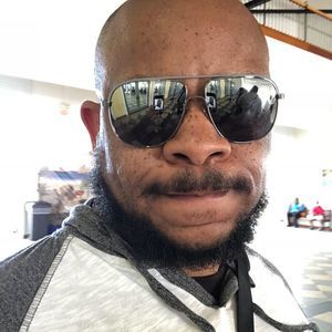 Meet your Posher, Adrian